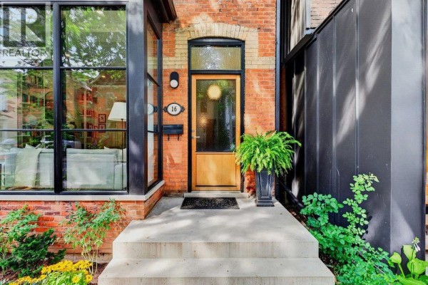 16 Bruce Street, Hamilton, ON, photo 3