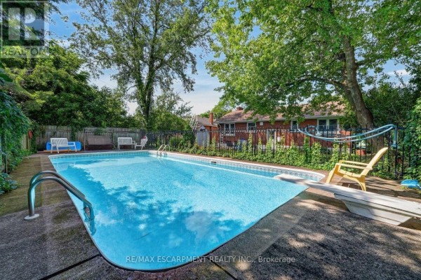 16 Byrne Boulevard, St  Catharines, ON, photo 2