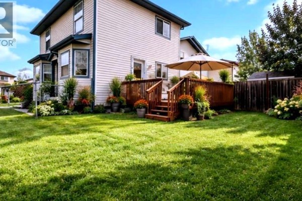 16 Canoe Close Sw, Airdrie, AB, photo 2