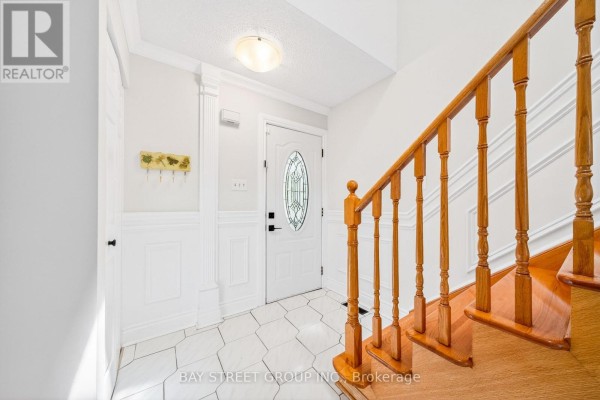 Bedroom 2 - 16 Chase Court, Markham, ON L3S1V4 Photo 5