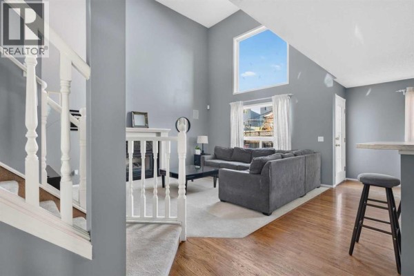 16 Citadel Estates Terrace Nw, Calgary, AB, photo 3