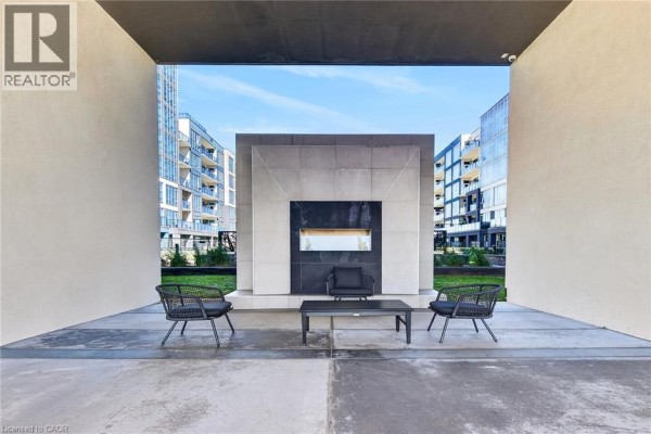 Living room - 16 Concord Place Unit# Ph613, Grimsby, ON L3M0J1 Photo 4