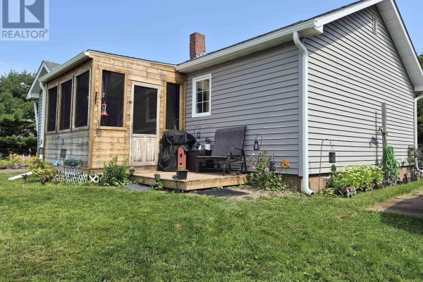 Primary Bedroom - 16 Copp Avenue, Amherst, NS B4H2T4 Photo 5