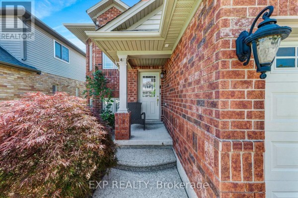 16 Downing Street, Hamilton, ON, photo 3