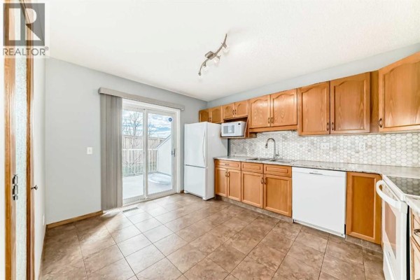 3pc Bathroom - 16 Edenwold Green Nw, Calgary, AB T3A5B8 Photo 5