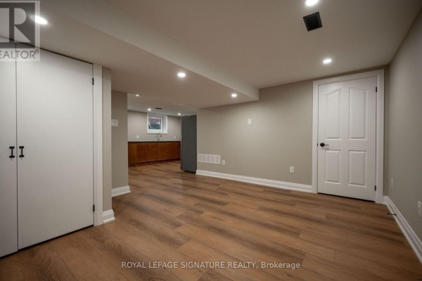 Bedroom 2 - 16 Eleanor (lower Level) Court, Guelph, ON N1E1S8 Photo 5