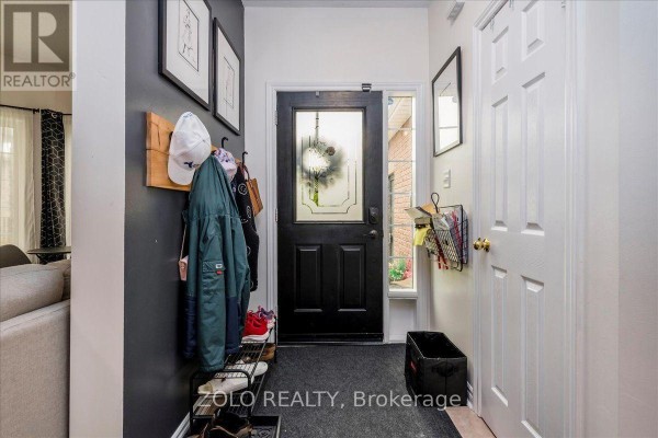 16 Esther Drive, Barrie, ON, photo 3