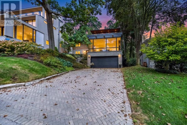 16 Fallingbrook Wood, Toronto, ON M1N1B8 Photo 2