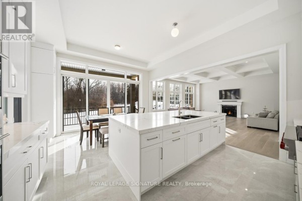 16 Gianvito Crescent, King, ON, photo 2
