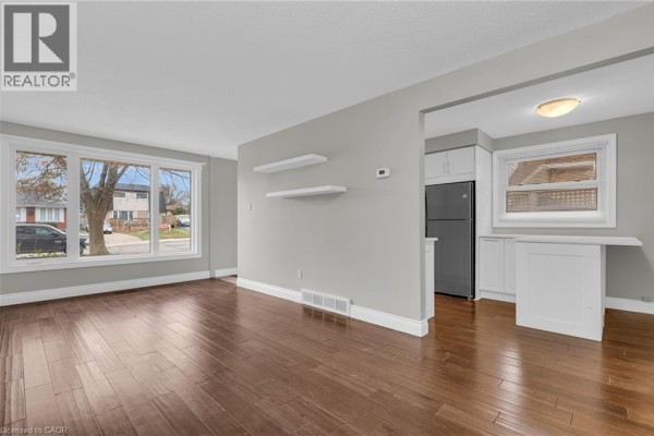 3pc Bathroom - 16 Glebe Court, Hamilton, ON L9C6B1 Photo 3