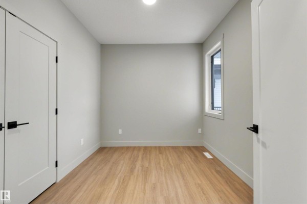 Primary Bedroom - 16 Grayson Gr, Stony Plain, AB T7Z0A0 Photo 5