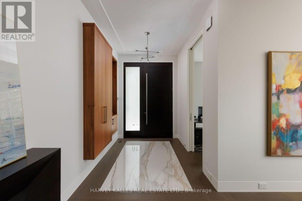 Laundry room - 16 Graystone Gardens, Toronto, ON M8Z3C3 Photo 3
