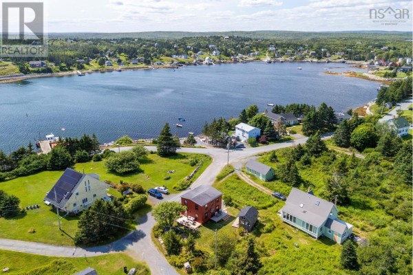 Living room - 16 Gus Flemming Drive, Ketch Harbour, NS B3V1K5 Photo 2
