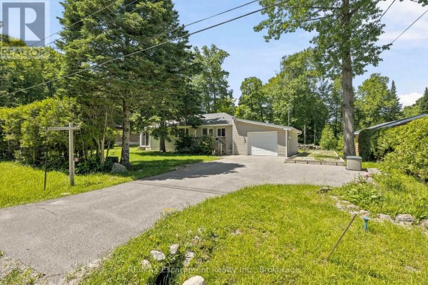 Kitchen - 16 Hiawatha Road, Tiny, ON L9M0B1 Photo 2