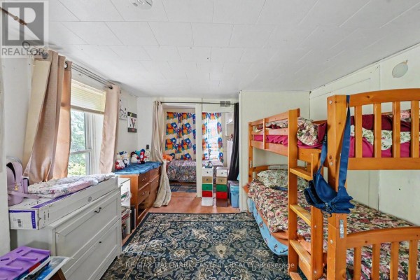 16 Holloway Street, Belleville, ON K8P1N6 Photo 3