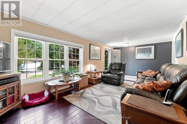 Sunroom - 16 Huron Lane, Ashfield Colborne Wawanosh, ON N7A3Y2 Photo 4