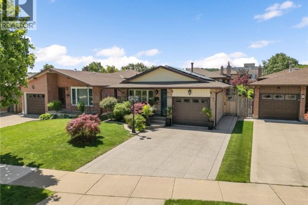 16 Juniper Drive, Hamilton
