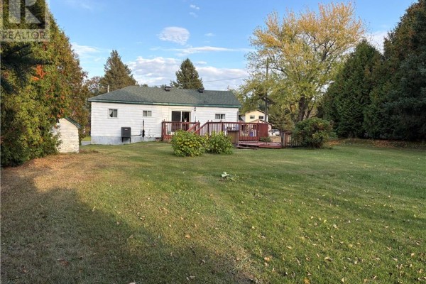 Eat in kitchen - 16 Kathleen Street, Naughton, ON P0M2M0 Photo 5