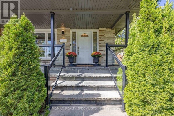 Bathroom - 16 Langevin Crescent, Toronto, ON M1C2B6 Photo 4
