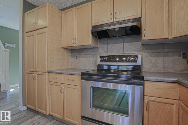 Kitchen - 16 Lawson Bv, Spruce Grove, AB T7X4P1 Photo 3