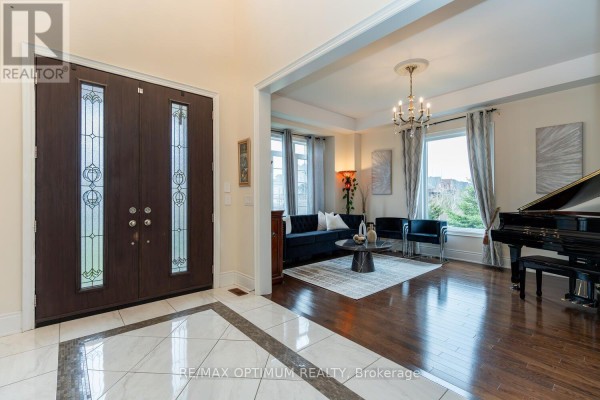 Kitchen - 16 Layton Street, Brampton, ON L6P4H4 Photo 5