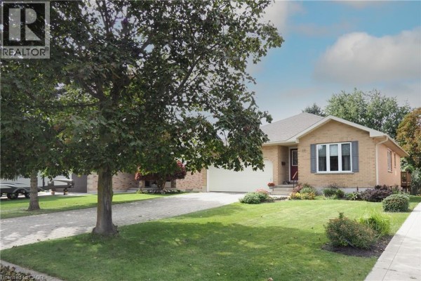 16 Maple Street, Drayton, ON, photo 2