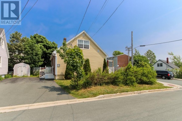 16 Mcnaughton Drive, St  Johns, NL, photo 3