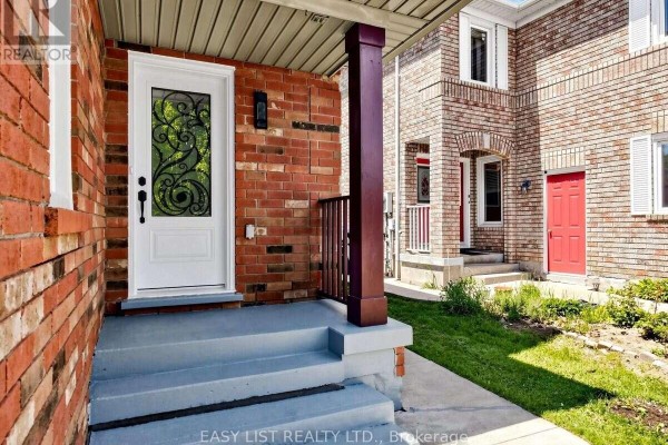 16 Mount Fuji Crescent, Brampton, ON L6R2L3 Photo 5