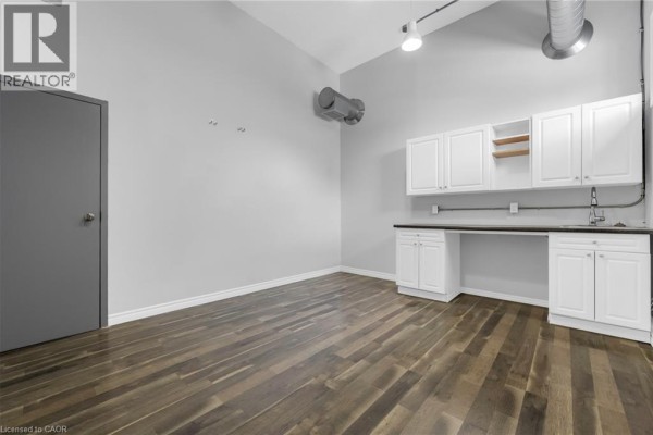 16 Myrtle Avenue Unit# 9b, Hamilton, ON L8M2E9 Photo 2