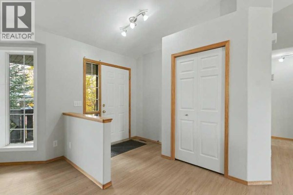 Dining room - 16 Nesbitt Avenue, Langdon, AB T0J1X0 Photo 3