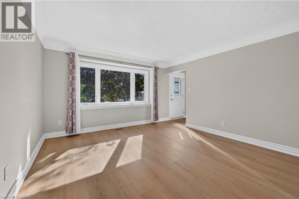 Recreation room - 16 Nottingham Avenue, Hamilton, ON L8T3N5 Photo 3