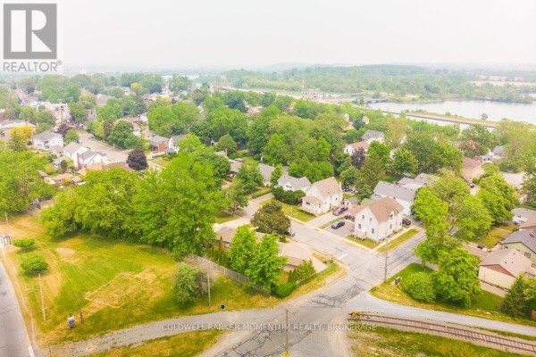 16 Ormond Street S, Thorold, ON, photo 3