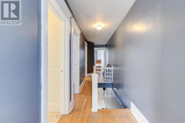 Primary Bedroom - 16 Pryor Avenue, Toronto, ON M6N1M4 Photo 5
