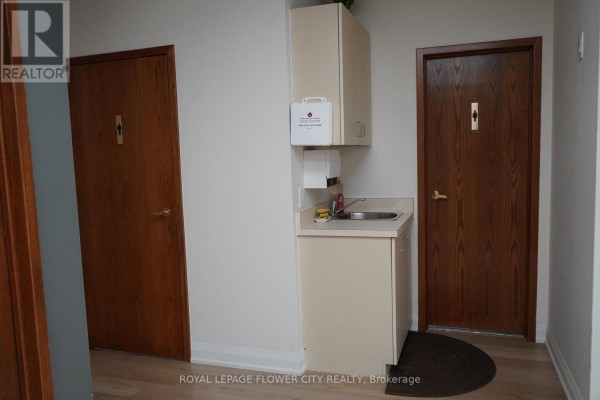 48b - 16 Regan Road, Brampton, ON L7A1C1 Photo 4