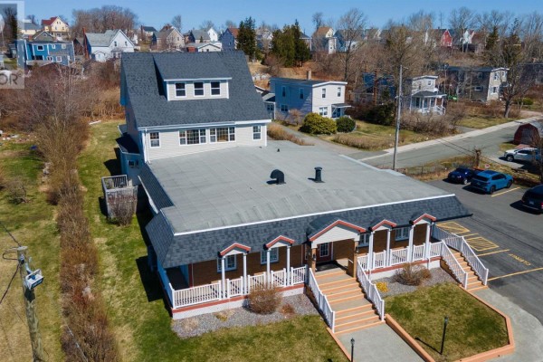 16 Reserve Street, Glace Bay, NS B1A4V8 Photo 4