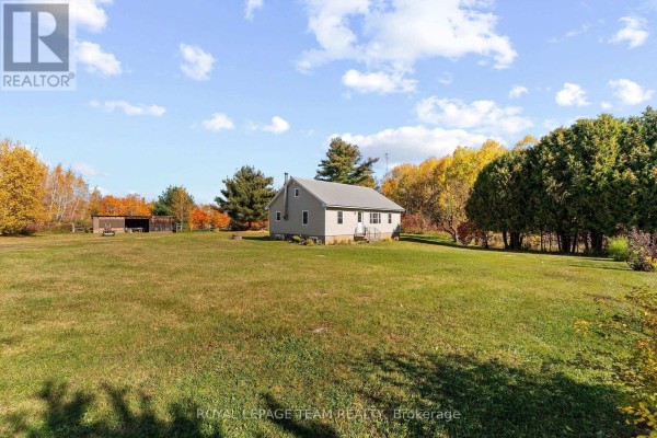 16 Royal Pines Road, North Algona Wilberforce, ON K0J1T0 Photo 2