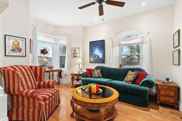 Family room - 16 Rue Mill, Portage Du Fort, QC J0X2T0 Photo 4