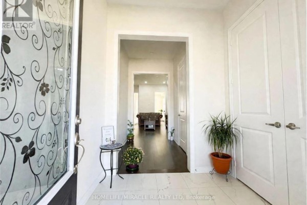 Dining room - 16 Sam Battaglia Crescent, Georgina, ON L0E1R0 Photo 3