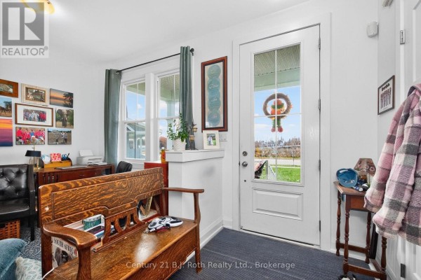 16 Samantha Lane, Midland, ON L4R0H4 Photo 5