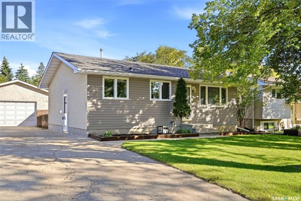 Residential for sale at 16 Sandison Crescent, Regina, SK - MLS® pKIS95