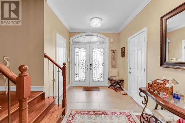 16 Sistine Court, Hamilton, ON L9B0C4 Photo 3