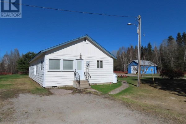Primary Bedroom - 16 Ski Hill Rd, Searchmont, ON P0S1J0 Photo 5