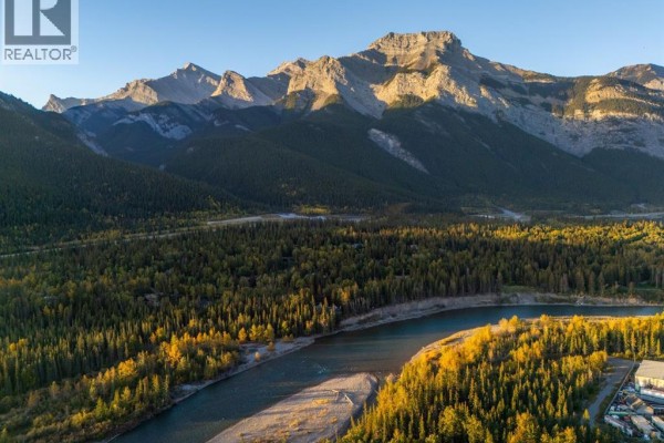 16 Skogan Peak Drive, Exshaw, AB T0L2C0 Photo 5