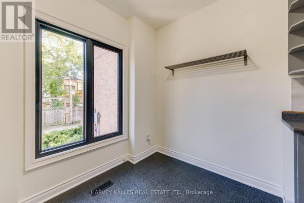 Primary Bedroom - 16 St. James Court, Toronto, ON M4X1X4 Photo 5