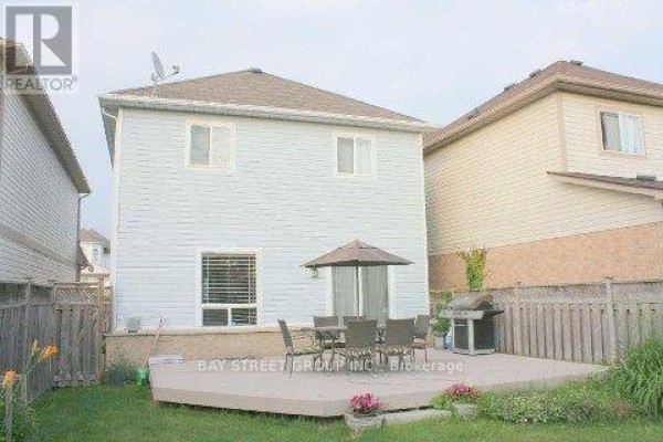16 Steamer Drive, Whitby, ON L1N9X6 Photo 2