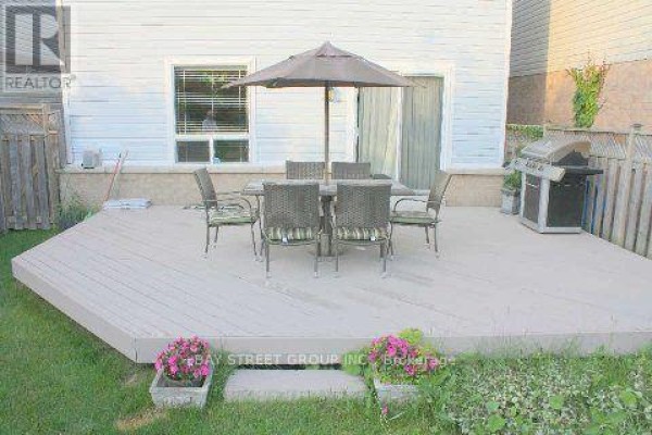 16 Steamer Drive, Whitby, ON L1N9X6 Photo 3