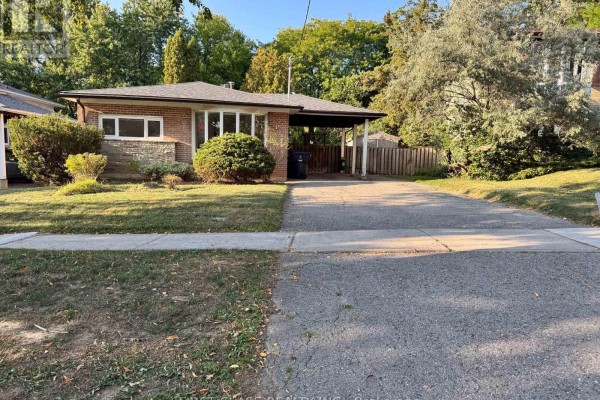 16 Trailside Drive, Toronto