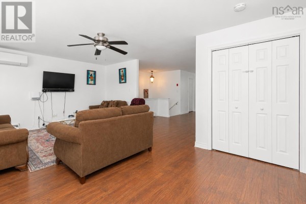 16 Water Street, Glace Bay, NS, photo 2