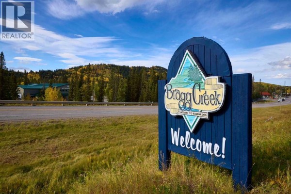 16 White Avenue, Bragg Creek, AB, photo 2
