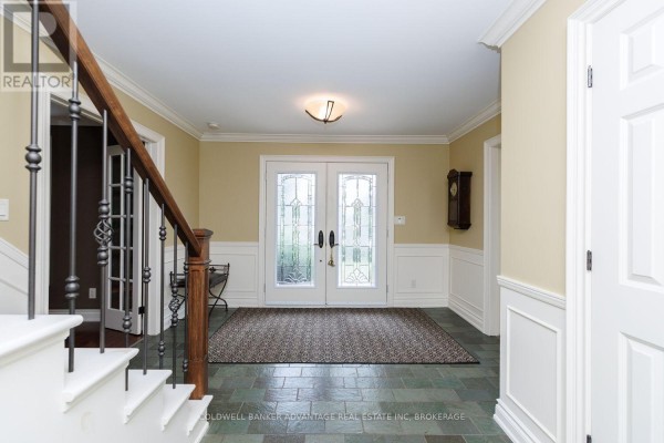 Laundry room - 16 Willowdale Court, Pelham, ON L3E0J3 Photo 5